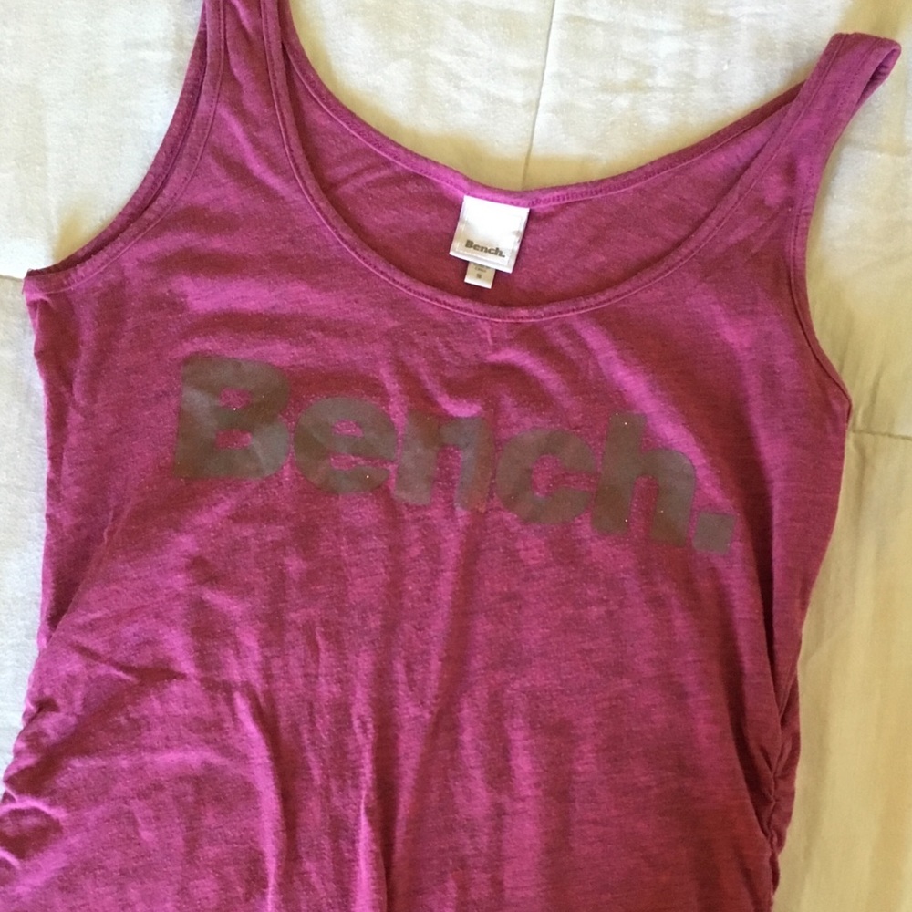 Bench tank top